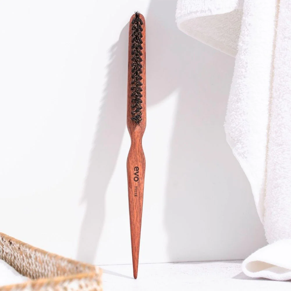 Evo Tyler Teasing Brush - spazzola sottile di definizione - Image 2