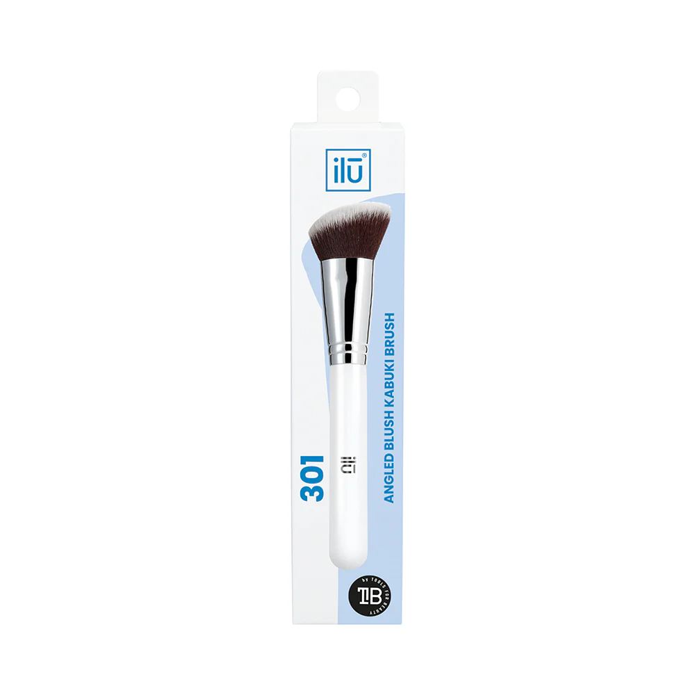 Ilū Make Up Angled Blush Kabuki Brush 301 - pennello angolato da blush - Image 4