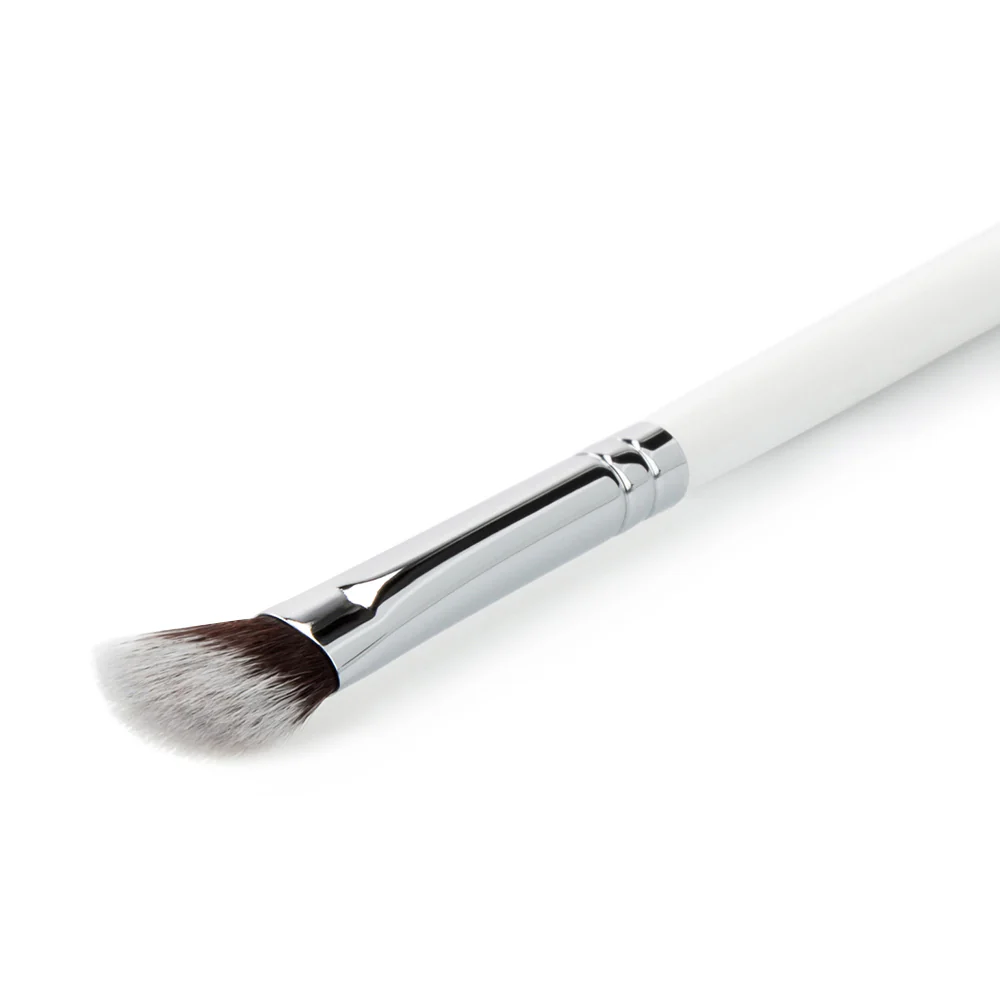 Ilū Make Up Angled Eyeshadow Brush 417 - pennello da ombretto angolato - Image 2