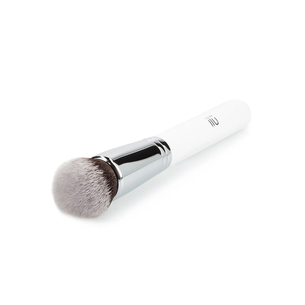 Ilū Make Up Round Top Kabuki Brush 105 - pennello fondotinta - Image 2