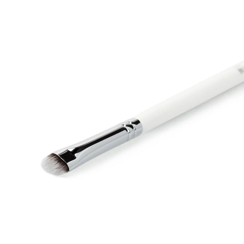 Ilū Make Up Smudge Brush 421 - pennello da sfumatura - Image 2