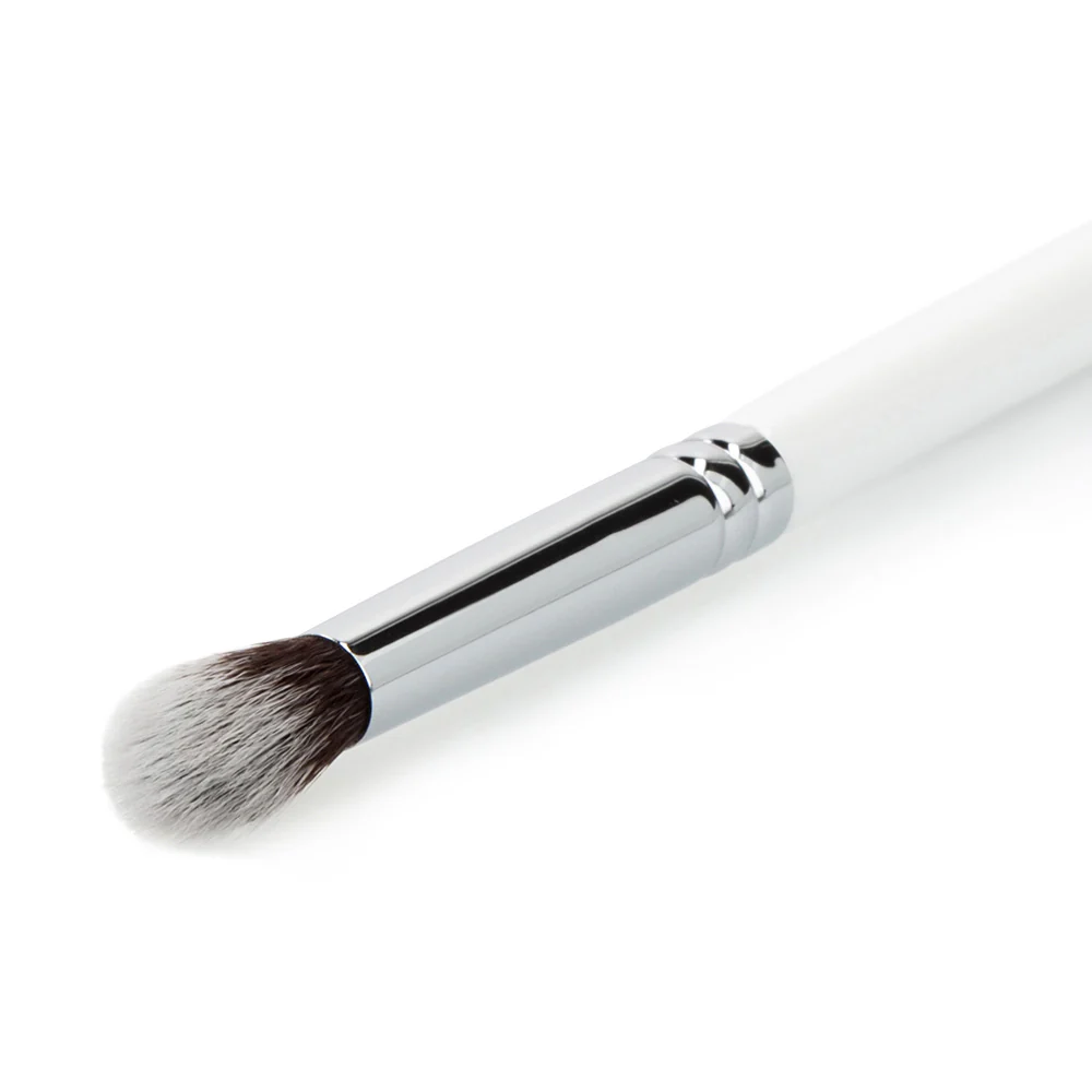 Ilū Make Up Tapered Blending Brush 405 - pennello da sfumatura - Image 2
