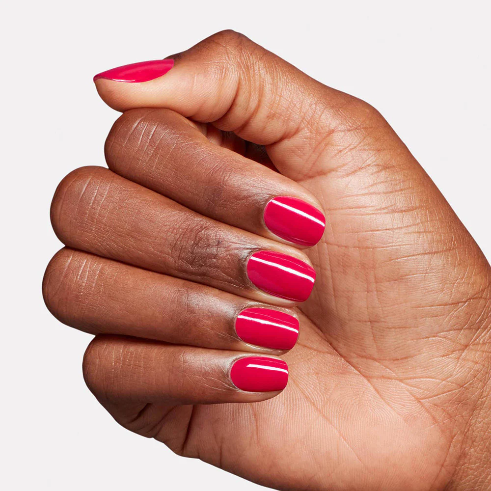 OPI Nature Strong NAT049 Berry Pickin’ Season 15ml - smalto vegano - Image 4
