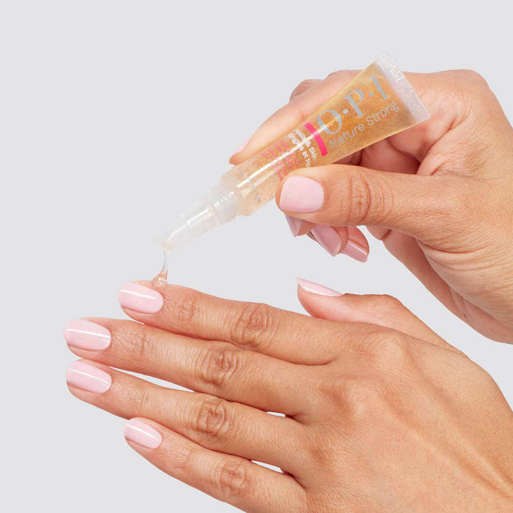 OPI Nature Strong Skincare Good As Gold Cuticle Serum 7ml - siero per cuticole - Image 2