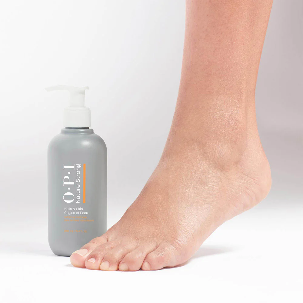 OPI Nature Strong Skincare Soften Up Pedi Soak 250ml - detergente idratante piedi - Image 2