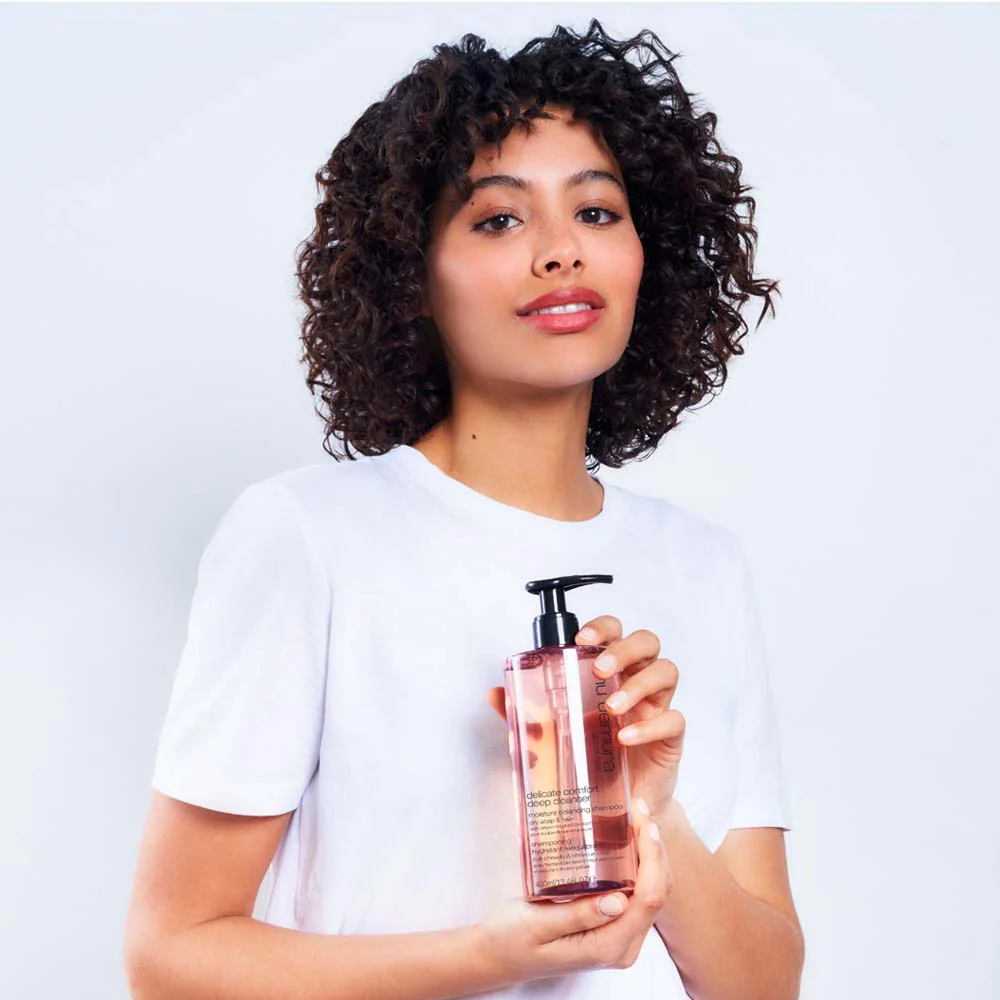 Shu Uemura Deep Cleansers Delicate Comfort Shampoo 400 ml - shampoo per capelli e cute secca - Image 4