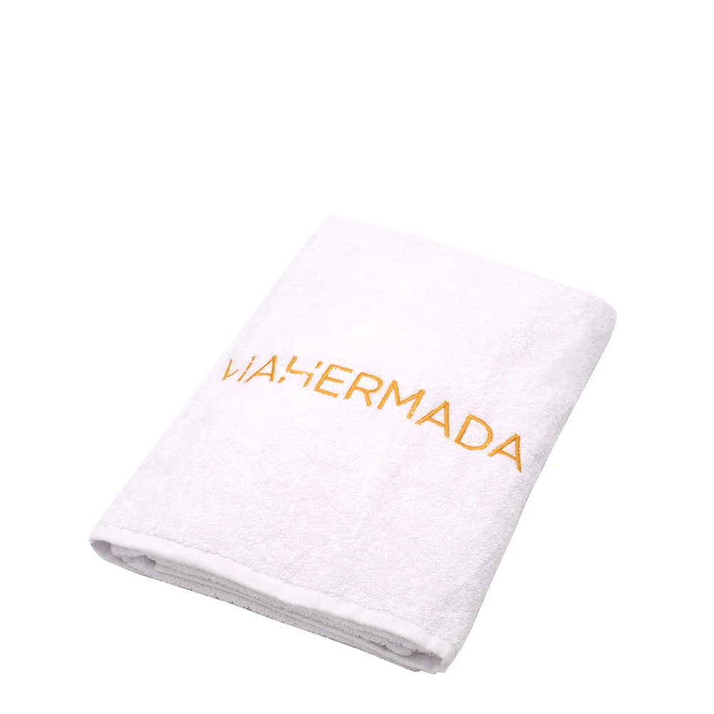 VIAHERMADA Silky Shampoo 250ml Mask 250ml Silky Oil 50ml + Asciugamano da mare bianco OMAGGIO - Image 3