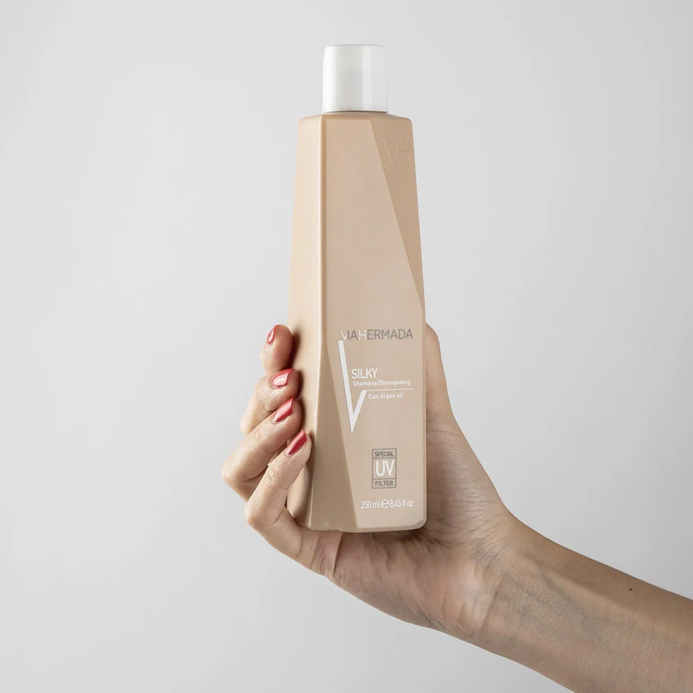 VIAHERMADA Silky Shampoo 250ml Silky Oil 50ml - Image 3