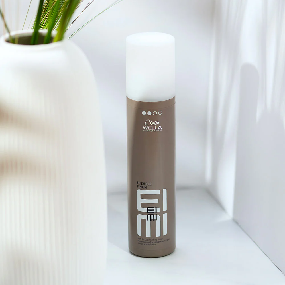 Wella EIMI Flexible Finish Hairspray 250ml - spray modellante - Image 2